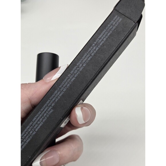 Makeup by Mario Ultra Suede Cozy Lip Creme - Miss Mauve - NEW - FREE SHIPPING - Picture 7 of 9